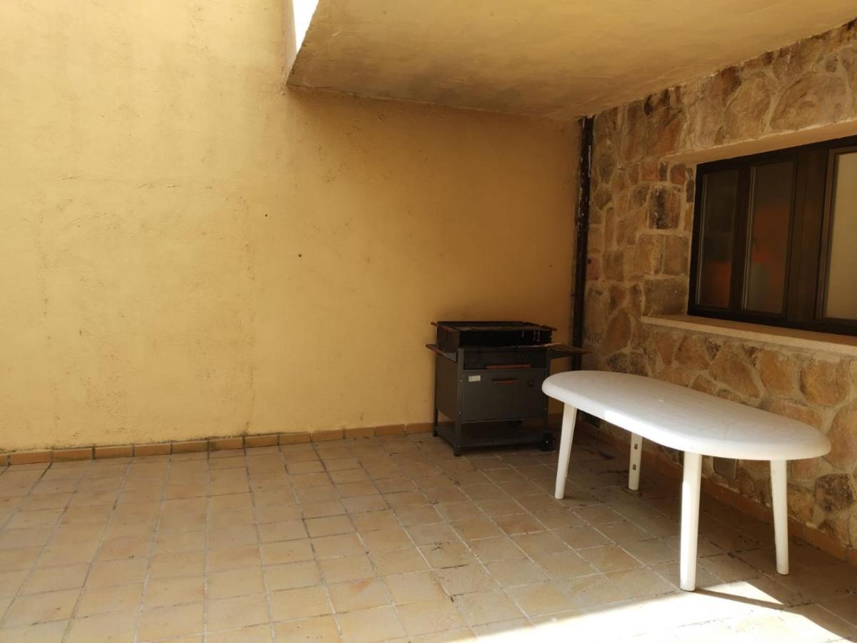 Villa Viv. De Uso Turistico Fuente El Tejo - Casa Ana Burgohondo Exterior foto